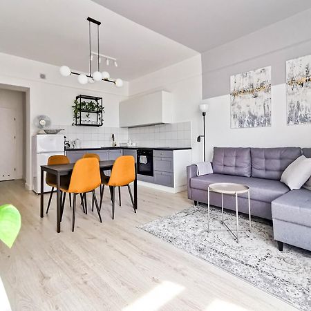 Spacious & Quiet Apt - Old Town & Kazimierz クラクフ エクステリア 写真